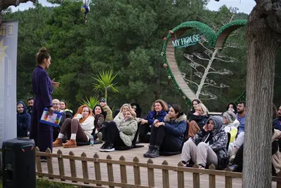 db9e45da 2d43 42b6 9b43 b7abc28c2adf