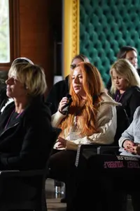 f9a93e53 edcf 4e91 af5a 5695cb71608b